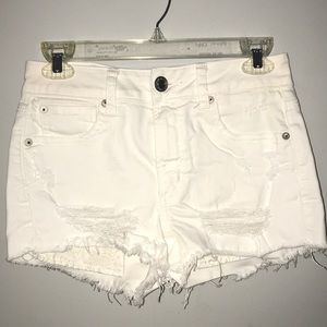 American Eagle hi-rise white shorts